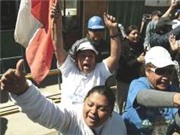 Bóng đá anh, ngoại hạng anh, lịch thi đấu euro 2012, Chile yêu cầu thân nhân các thợ mỏ gặp nạn giảm “không khí hội hè” 